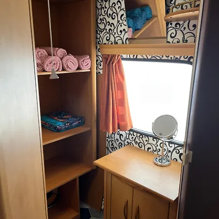 キャンプ場 каравана бамбоо ソゾポル